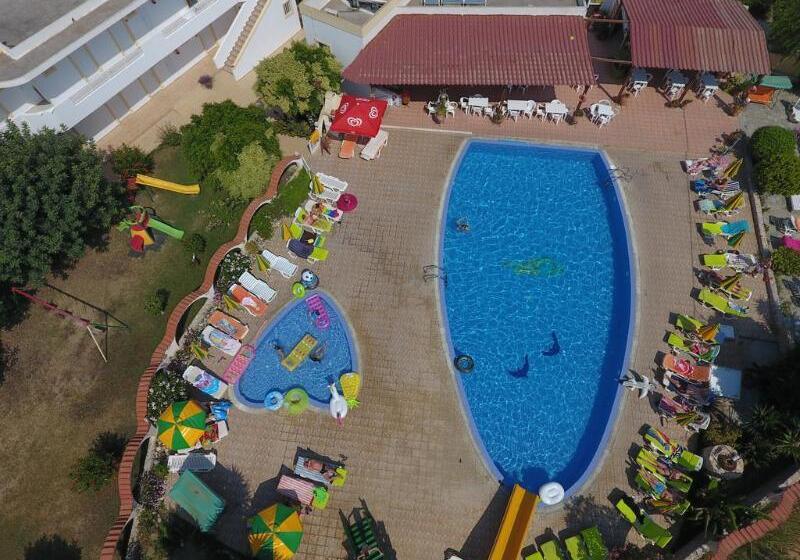 Fili Hotel Apartments