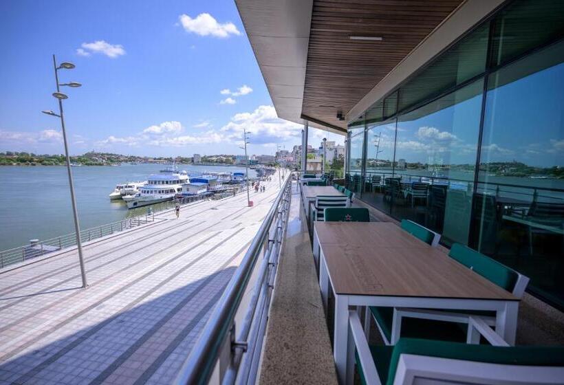 Отель Esplanada