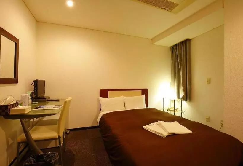 Отель Grampus Inn Osaka
