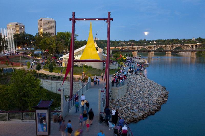 هتل Holiday Inn Saskatoon Downtown, An Ihg