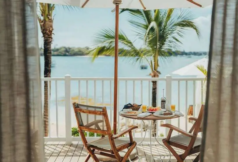 هتل Hôtel 20 Degrés Sud   Relais & Châteaux