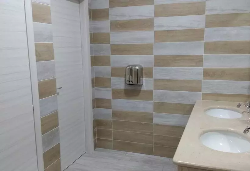 ホテル Leon Ristorante Al Cavallino Rosso