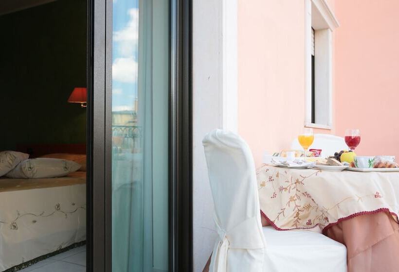 酒店 Leon Ristorante Al Cavallino Rosso