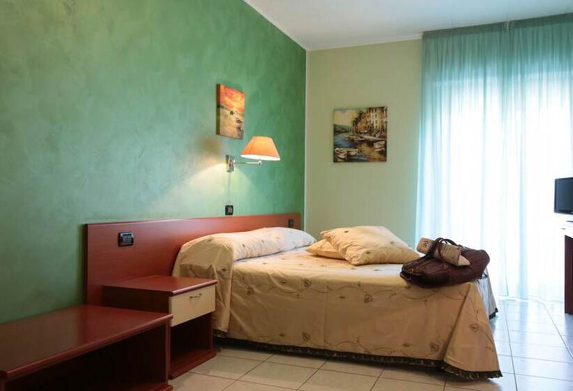 酒店 Leon Ristorante Al Cavallino Rosso