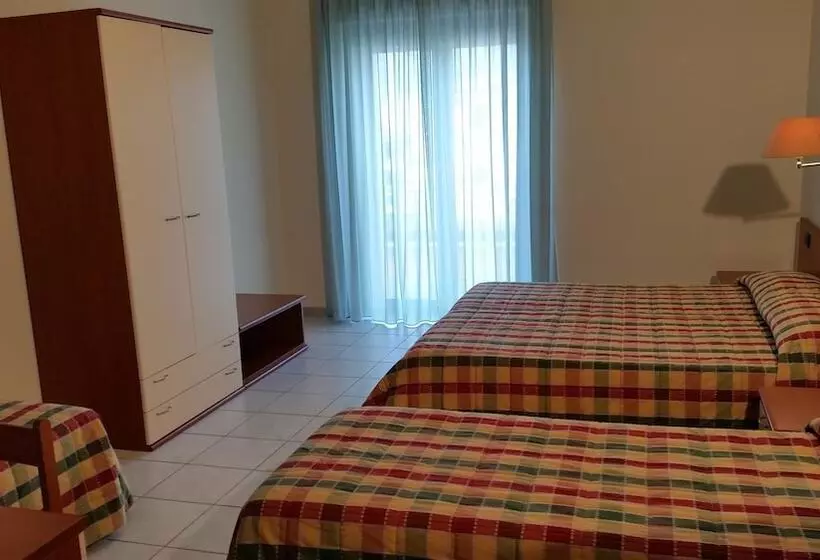 ホテル Leon Ristorante Al Cavallino Rosso