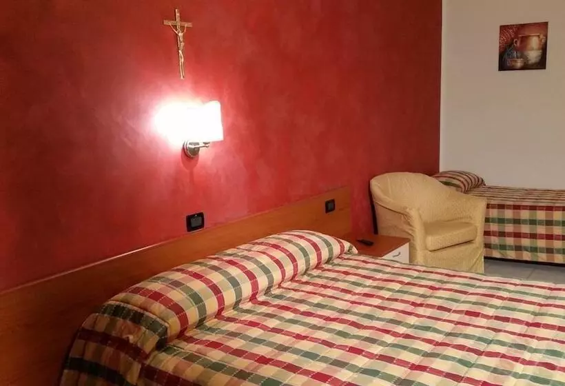 ホテル Leon Ristorante Al Cavallino Rosso