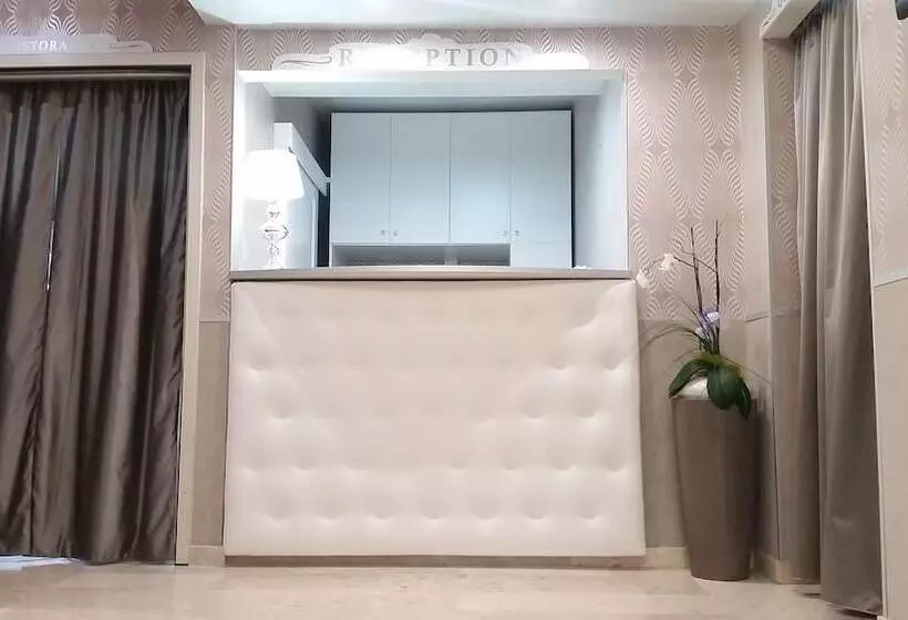 ホテル Leon Ristorante Al Cavallino Rosso