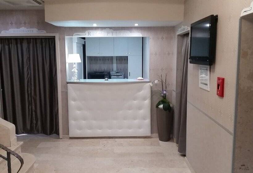 酒店 Leon Ristorante Al Cavallino Rosso