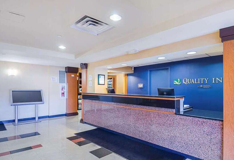 Отель Quality Inn Bostonrevere