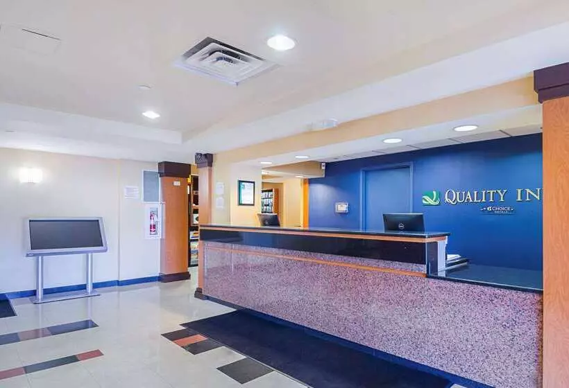 酒店 Quality Inn Bostonrevere
