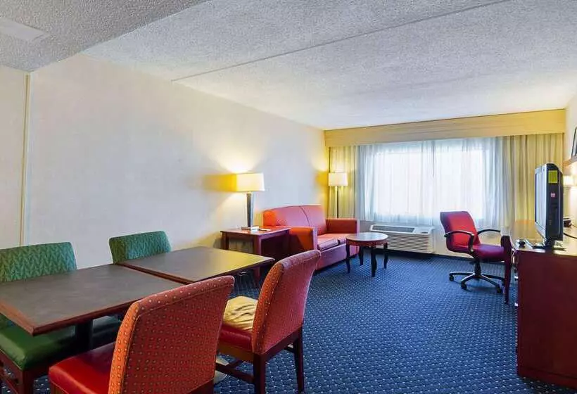 酒店 Quality Inn Bostonrevere