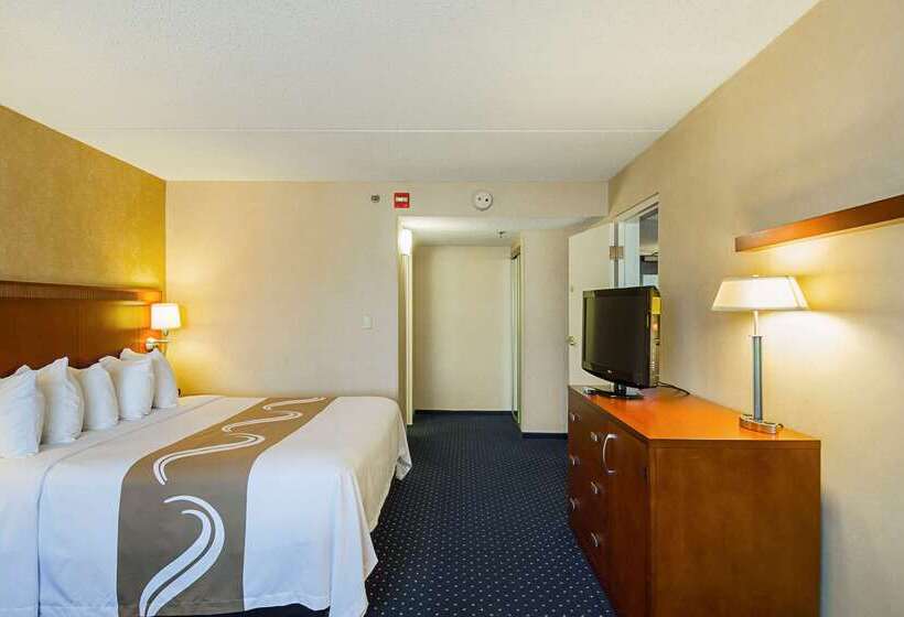 Отель Quality Inn Bostonrevere