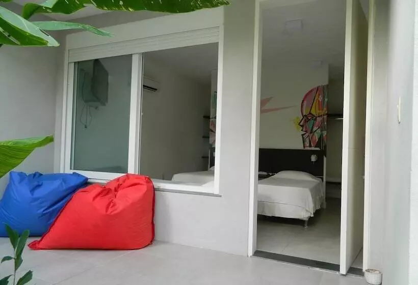 Hôtel Villa Dos Graffitis Pousada