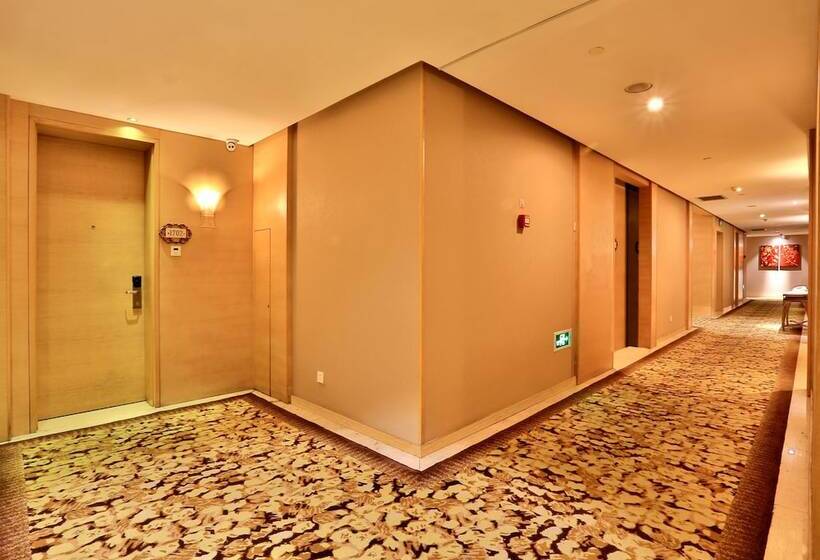 Отель Yiwu Bali Plaza