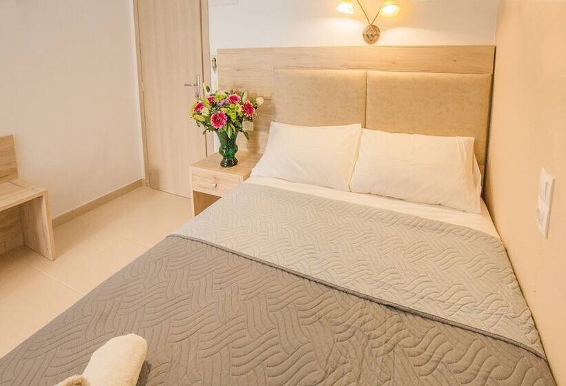 Mastorakis Hotel And Studios