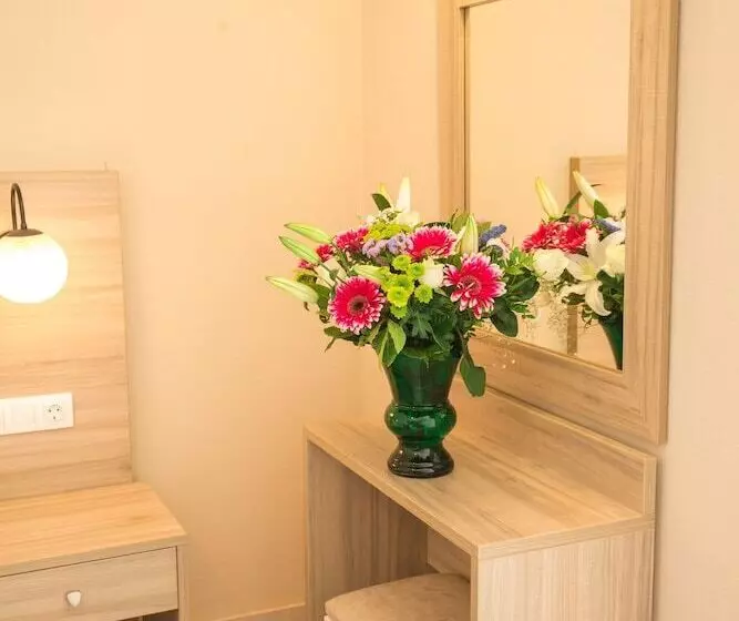 Mastorakis Hotel And Studios