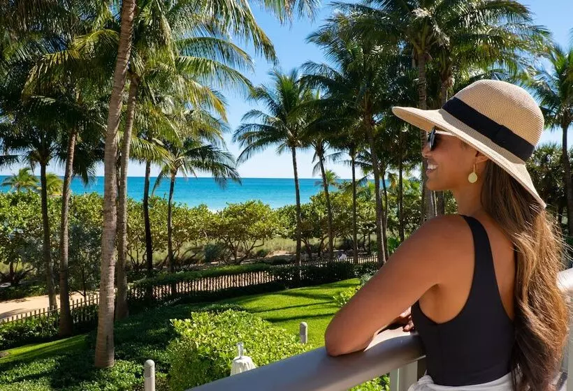 The St. Regis Bal Harbour Resort