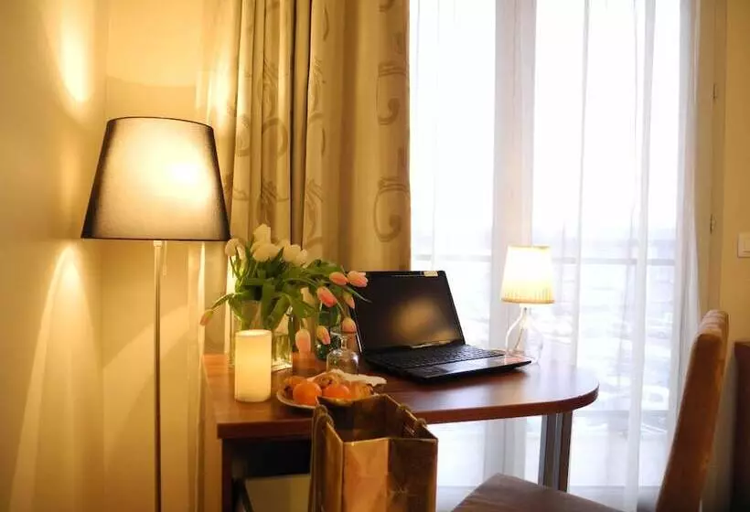 Villa Val Senart 1ere Avenue