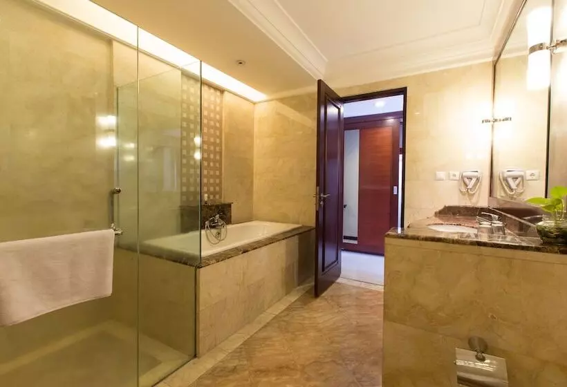 Отель Asmila Boutique