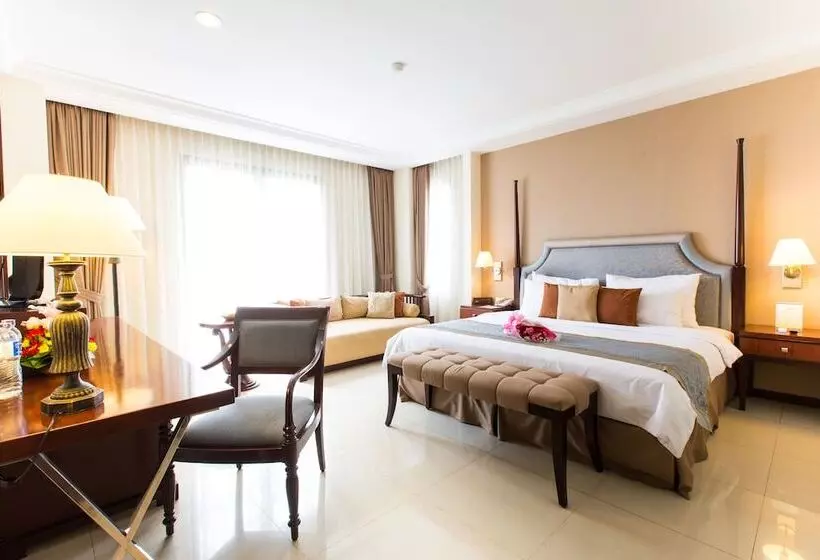 Отель Asmila Boutique