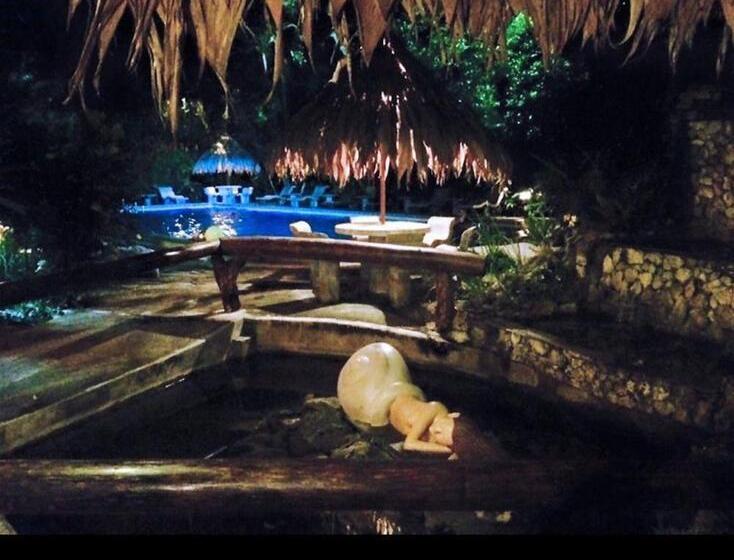 בית מלון כפרי Atlantida Lodge