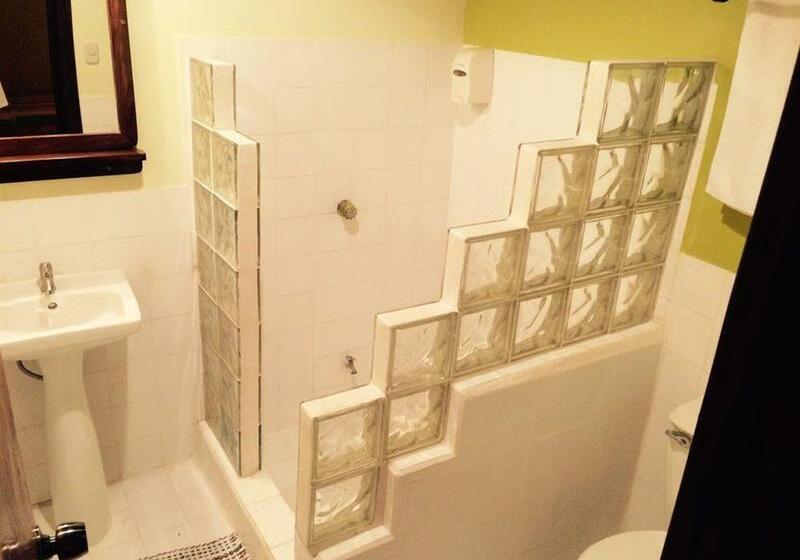 בית מלון כפרי Atlantida Lodge