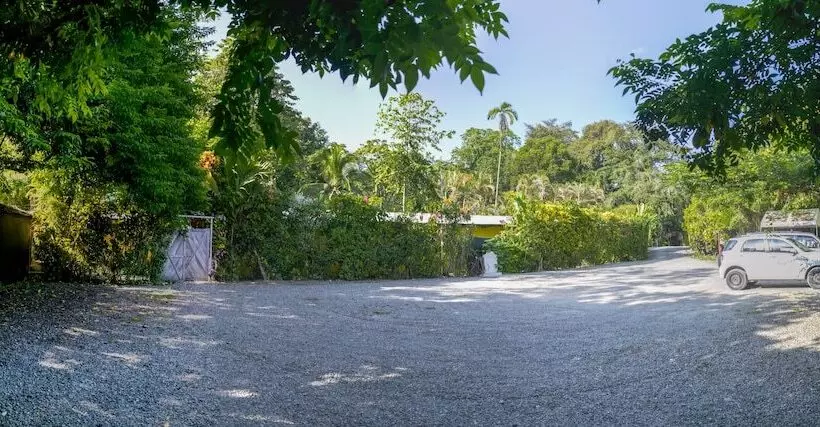 Hotel Atlantida Lodge