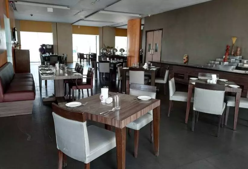 酒店 Celebration Lavasa