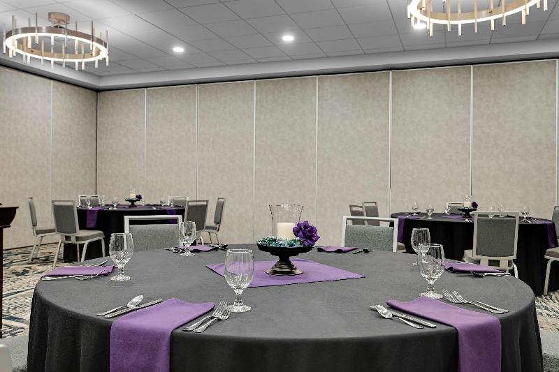 فندق Doubletree By Hilton Denver International Airport