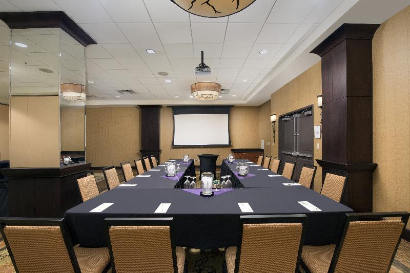 فندق Doubletree By Hilton Denver International Airport