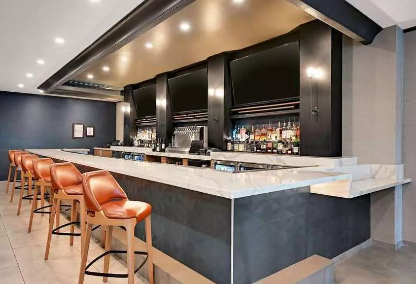 호텔 Doubletree By Hilton Denver International Airport