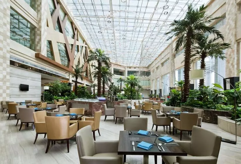 هتل Four Points By Sheraton Qingdao, Chengyang