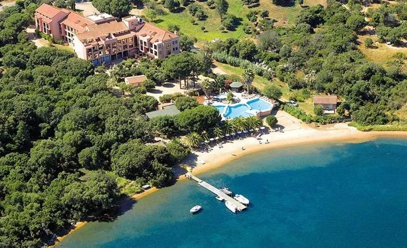 Hotelli Club U Libecciu