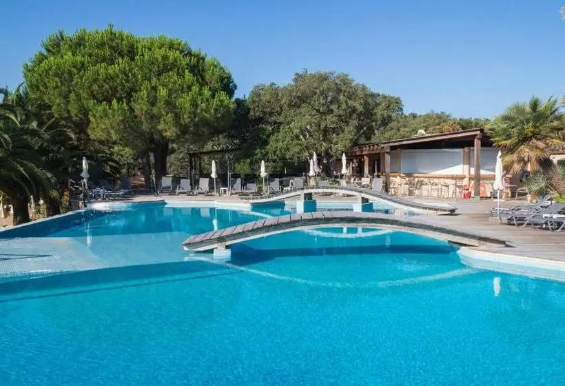 Hotelli Club U Libecciu