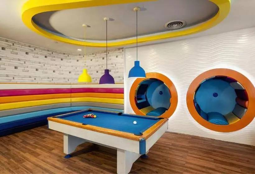 Hotel Marriott's Phuket Beach Club