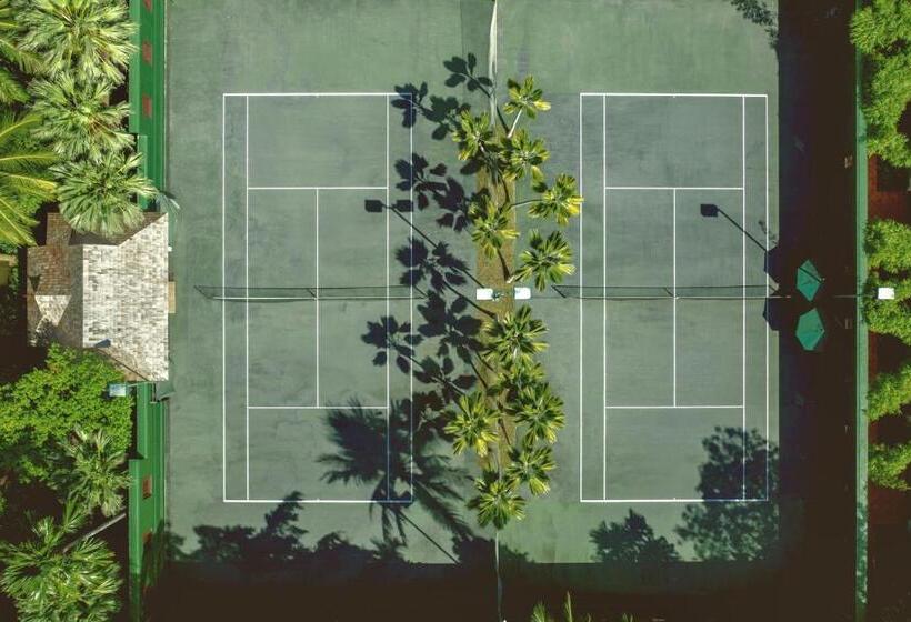 فندق Marriott's Phuket Beach Club