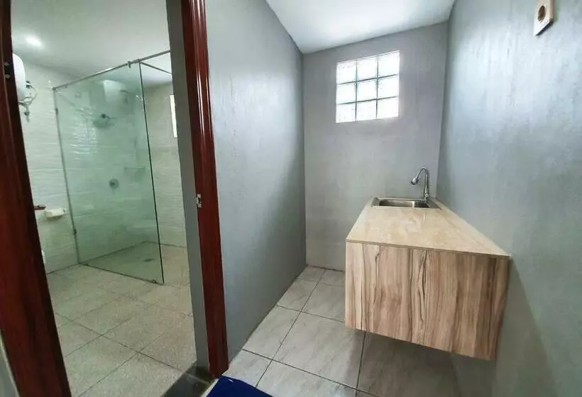 ホテル Sanur Agung Suite