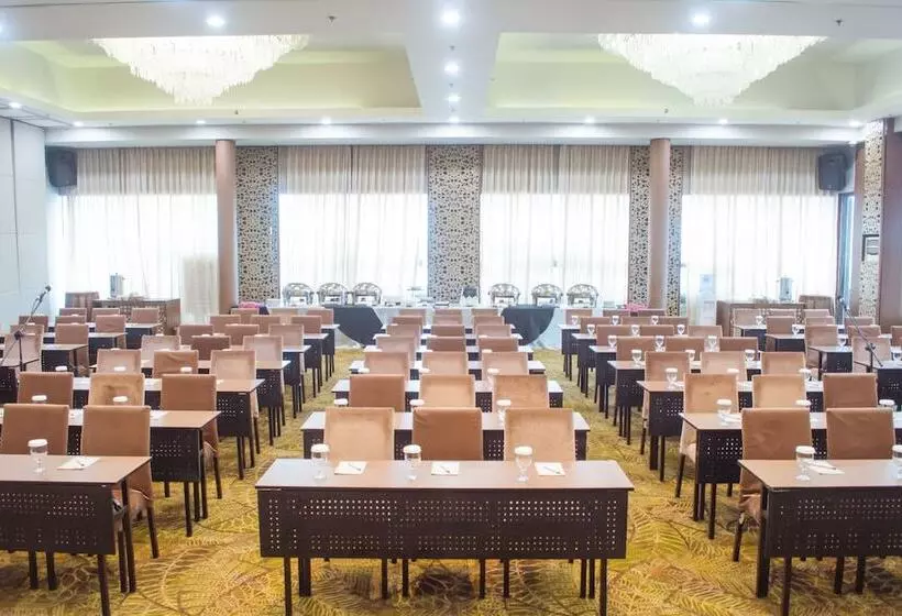 هتل The Cocoon Boutique