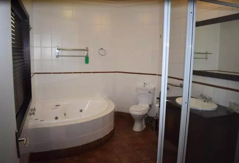 Protea Hotel By Marriott Harrismith Montrose