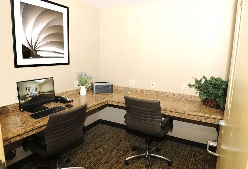 Candlewood Suites Santa Maria, An Ihg