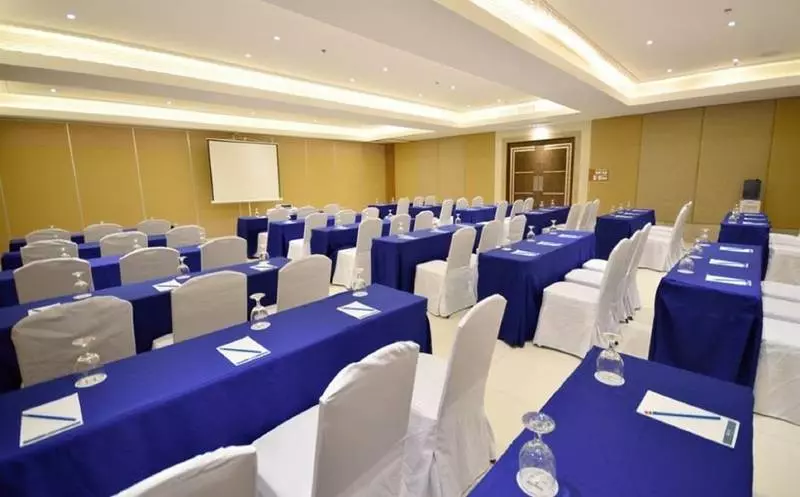 Henann Resort Alona Beach