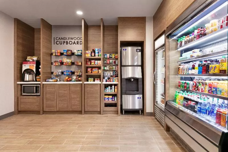 Отель Candlewood Suites Fayetteville Fort Bragg, An Ihg