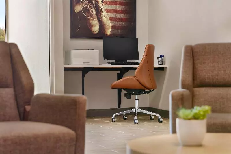 Отель Candlewood Suites Fayetteville Fort Bragg, An Ihg