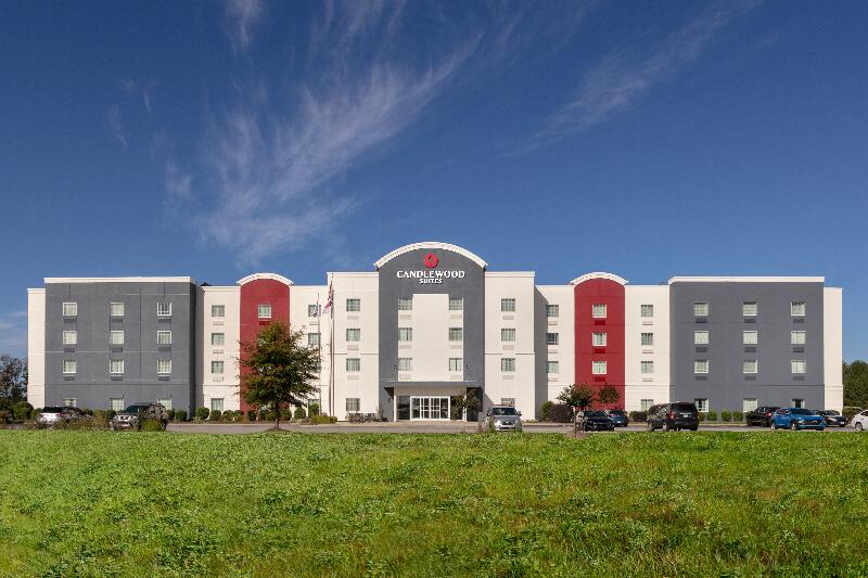 בית מלון כפרי Candlewood Suites Fayetteville Fort Bragg, An Ihg