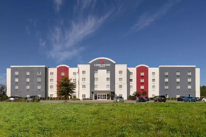 Отель Candlewood Suites Fayetteville Fort Bragg, An Ihg