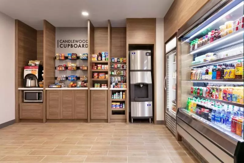 Отель Candlewood Suites Fayetteville Fort Bragg, An Ihg