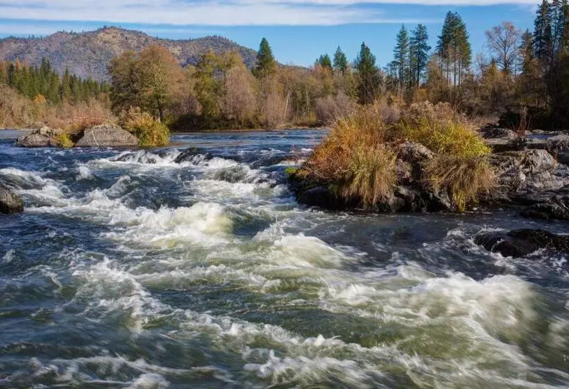 فندق Candlewood Suites Medford, An Ihg