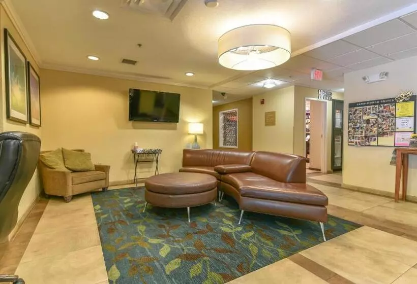 فندق Candlewood Suites Medford, An Ihg