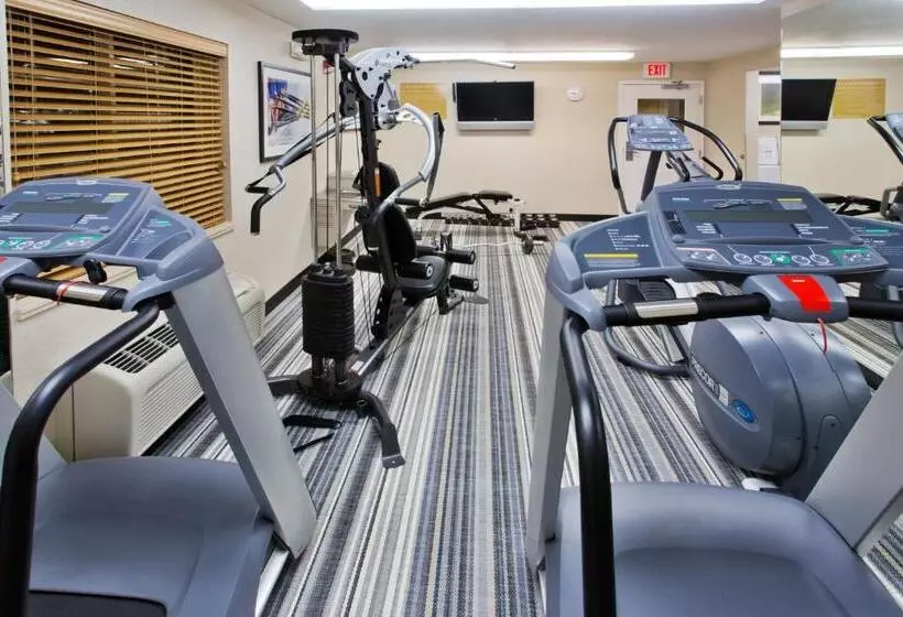 فندق Candlewood Suites Medford, An Ihg