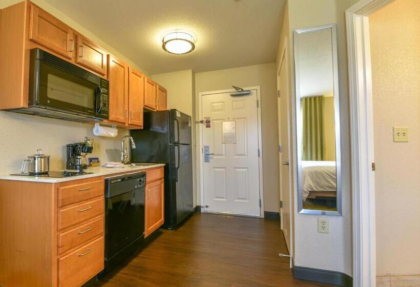 Szálloda Candlewood Suites Medford, An Ihg